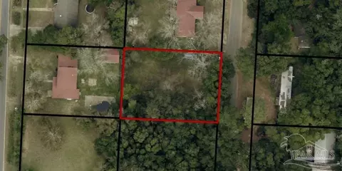 4809 Hawkins Dr, Pace, FL 32571