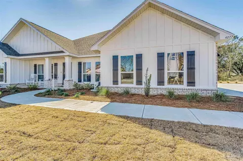 5780 Windham Rd, Milton, FL 32570