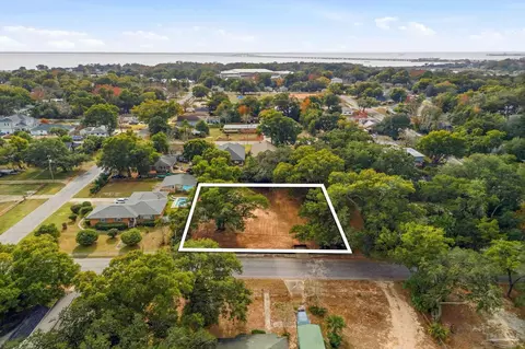 2907 E Lee St, Pensacola, FL 32503