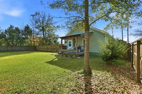 402 Front St, Century, FL 32535 photo 43