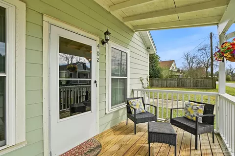 402 Front St, Century, FL 32535 photo 4