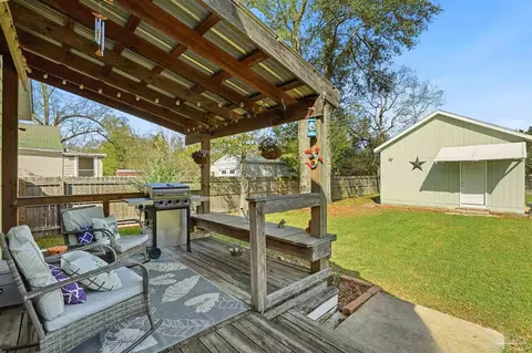 402 Front St, Century, FL 32535 photo 45