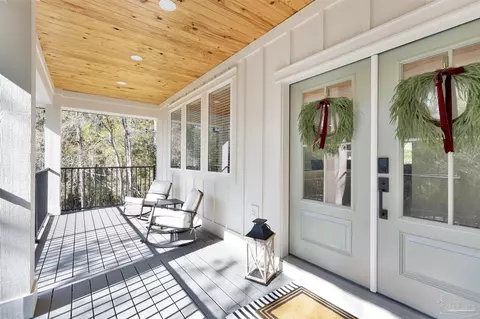 Exterior - 7746 River Rd, Milton, FL 32583 photo 1 of 8