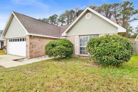 1331 Sterling Point Dr, Gulf Breeze, FL 32563