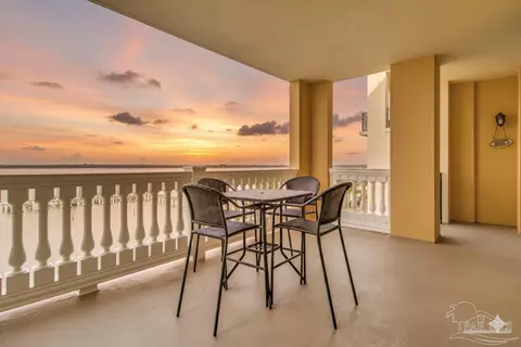 14500 River Rd #406, Pensacola, FL 32507