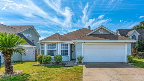 607 Drakes Lndg, Mary Esther, FL 32569