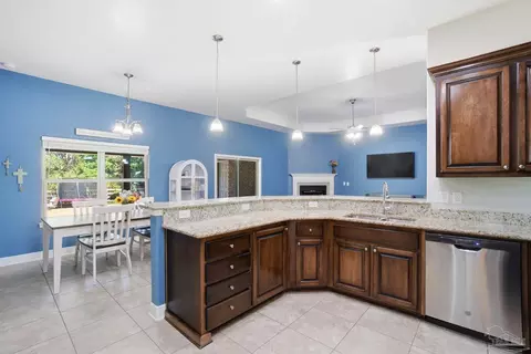 6353 Benelli Dr, Milton, FL 32570 photo 10