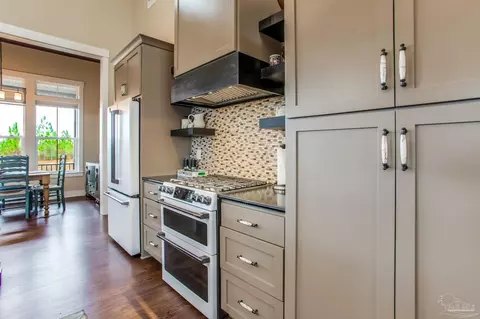 Kitchen - 2110 Molino Bridge Rd, Pace, FL 32571 photo 1 of 7