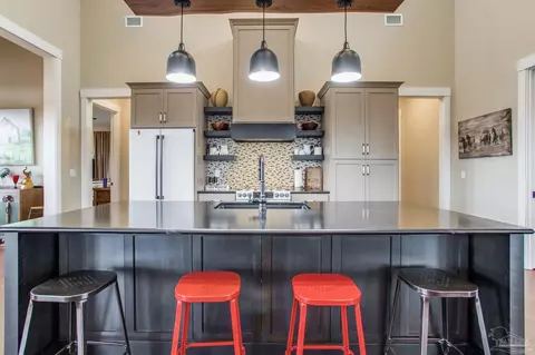 Kitchen - 2110 Molino Bridge Rd, Pace, FL 32571 photo 5 of 7