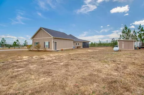 Exterior - 2110 Molino Bridge Rd, Pace, FL 32571 photo 7 of 10
