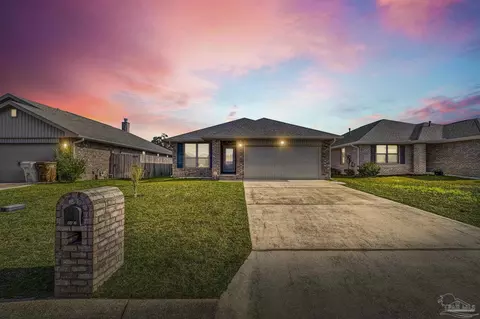 4442 Fiske St, Pace, FL 32571