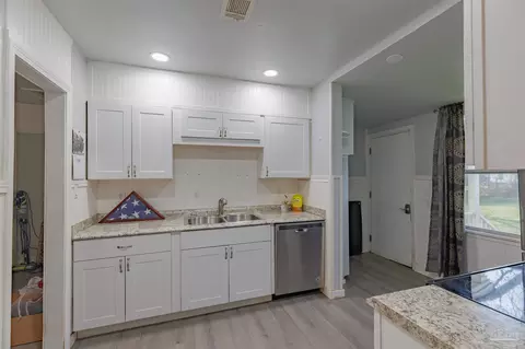 Kitchen - 124 Mintz Ln, Cantonment, FL 32533 photo 1 of 2