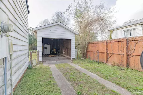 Exterior - 124 Mintz Ln, Cantonment, FL 32533 photo 6 of 6