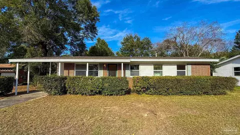 3710 Forest Glen Dr, Pensacola, FL 32504