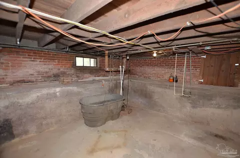 Bath - 6475 Chestnut Rd, Molino, FL 32577 photo 4 of 4