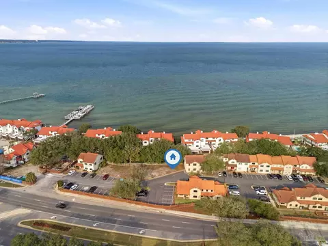 61 Baybridge Dr, Gulf Breeze, FL 32561