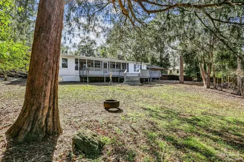 Exterior - 4900 Shell Rd, Milton, FL 32583 photo 11 of 15