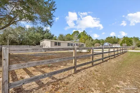 4891 Blue Ribbon Dr, Milton, FL 32583