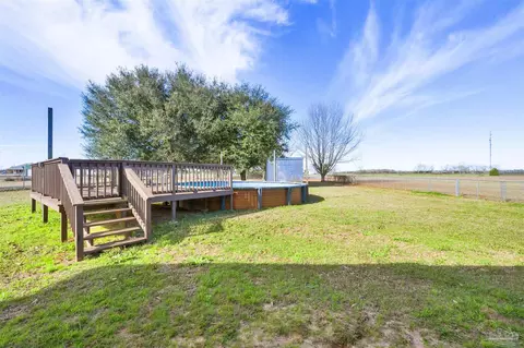 Exterior - 3351 N Simmons Rd, Jay, FL 32565 photo 4 of 10