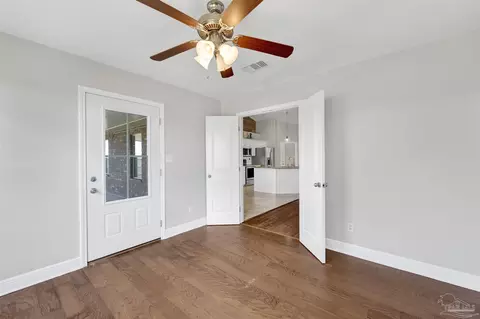 Entry Way - 3351 N Simmons Rd, Jay, FL 32565 photo 4 of 4