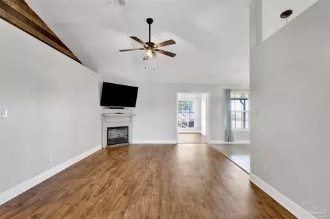 Living - 3351 N Simmons Rd, Jay, FL 32565 photo 2 of 3