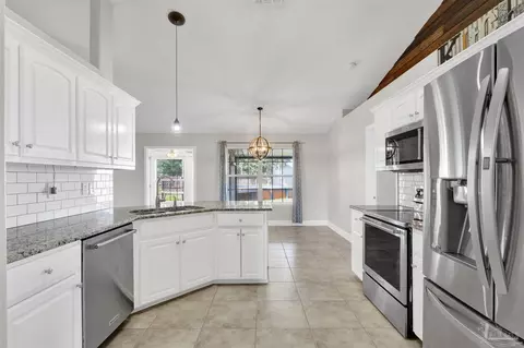 Kitchen - 3351 N Simmons Rd, Jay, FL 32565 photo 1 of 4
