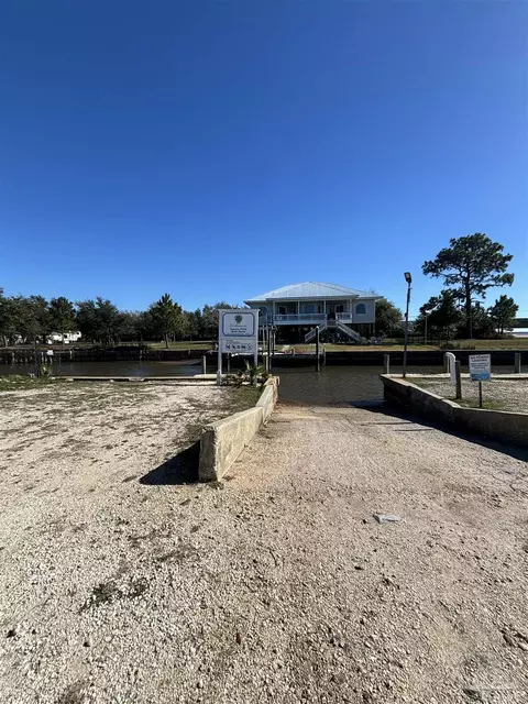 317 Katie St, Milton, FL 32583 photo 15