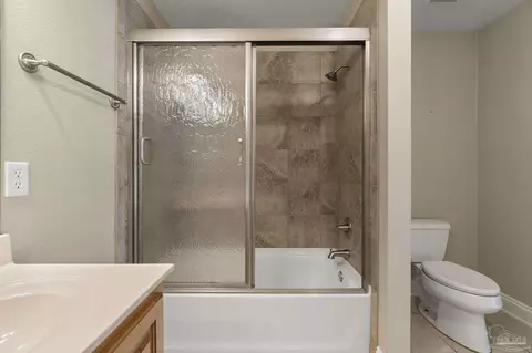 Bath - 6034 E Cambridge Way, Pace, FL 32571 photo 8 of 8