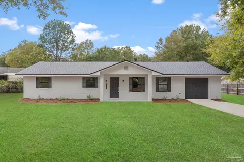 6021 Twilight Dr, Milton, FL 32570