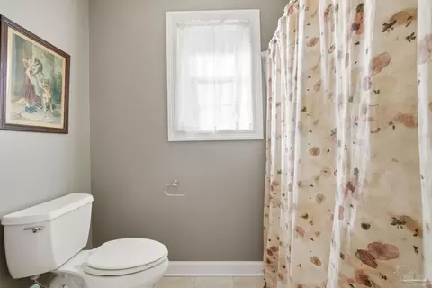 Bath - 1760 Condor Dr, Cantonment, FL 32533 photo 7 of 7
