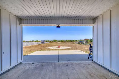 Exterior - 7628 Dewey Jernigan Rd, Pace, FL 32571 photo 5 of 9