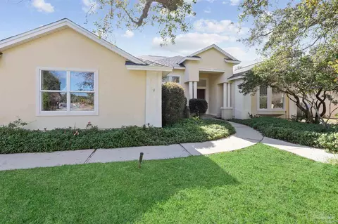 279 Plantation Hill Rd, Gulf Breeze, FL 32561