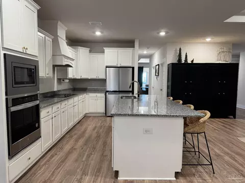 Kitchen - 5510 Swaine Ct, Pace, FL 32571 photo 2 of 2