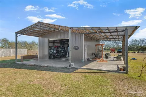 3364 N Simmons Rd, Jay, FL 32565 photo 4