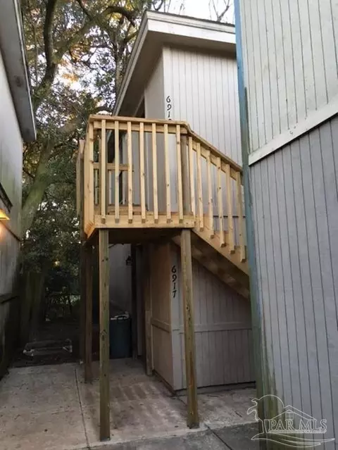 6917 6919 Weatherwood Dr, Pensacola, FL 32506