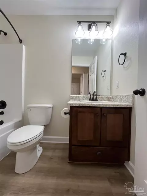 Bath - 6928 Javid Rd, Milton, FL 32583 photo 1 of 4