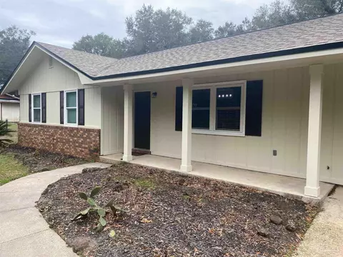 Exterior - 6928 Javid Rd, Milton, FL 32583 photo 2 of 4