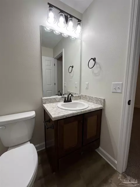 Bath - 6928 Javid Rd, Milton, FL 32583 photo 4 of 4