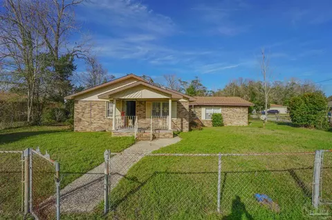 6971 Jefferson Ave, Century, FL 32535