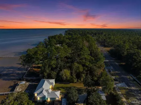 6404 E Bay Blvd, Gulf Breeze, FL 32563