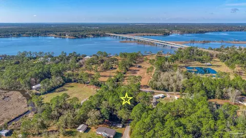 01 Petersen Pt Rd, Milton, FL 32583