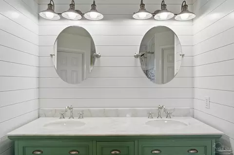 Bath - 3431 Ashmore Ln, Pace, FL 32571 photo 4 of 5