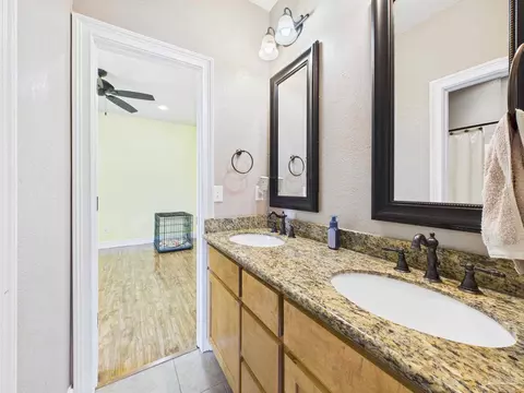 Bath - 3232 Southfork Dr, Pace, FL 32571 photo 7 of 12