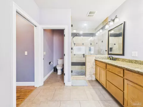 Bath - 3232 Southfork Dr, Pace, FL 32571 photo 5 of 12
