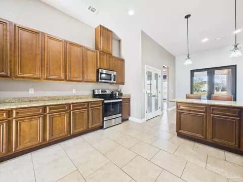 Kitchen - 3232 Southfork Dr, Pace, FL 32571 photo 3 of 6