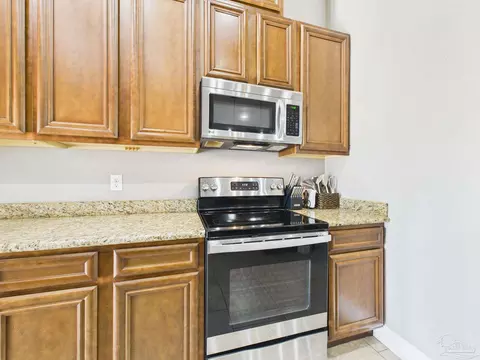 Kitchen - 3232 Southfork Dr, Pace, FL 32571 photo 5 of 6
