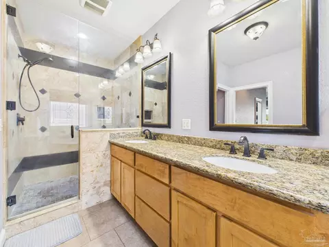 Bath - 3232 Southfork Dr, Pace, FL 32571 photo 4 of 12