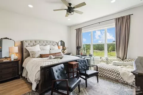 Bedroom - 7664 Buffalo Ridge Rd, Pace, FL 32571 photo 1 of 6