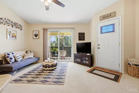 601 E Burgess Rd #A6, Pensacola, FL 32504