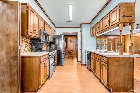 Kitchen - 6590 Warren Rd, Milton, FL 32583 photo 1 of 1